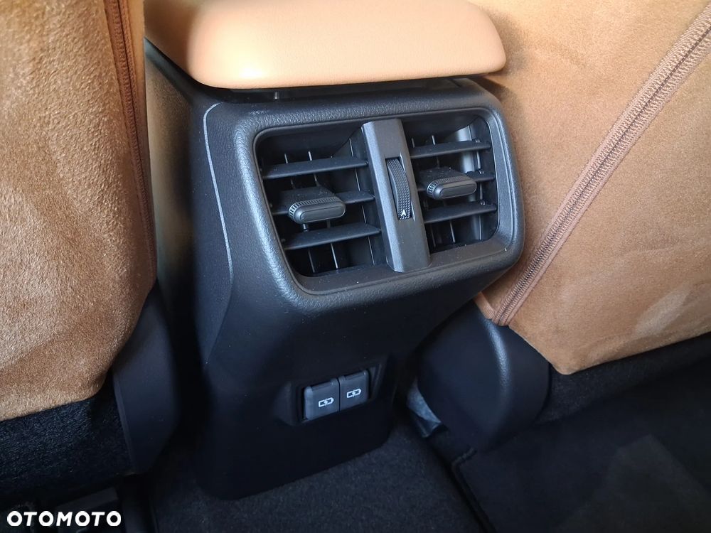Lexus UX 300h Business - 15