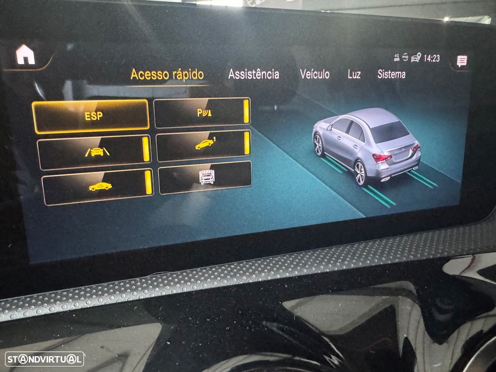 Mercedes-Benz A 250 Limousine e AMG Line - 20