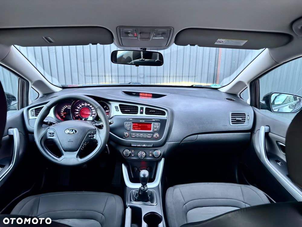 Kia Ceed 1.4 CVVT LX - 12