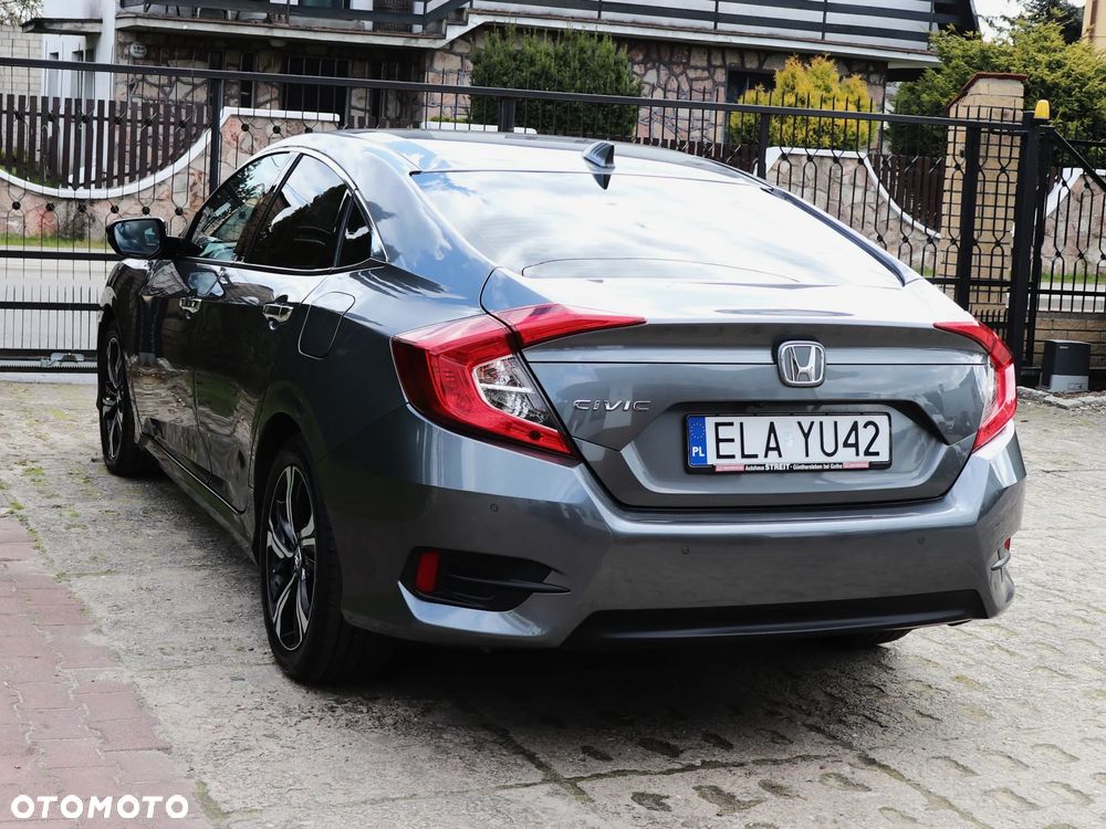 Honda Civic 1.5 i-VTEC Turbo CVT Prestige - 10
