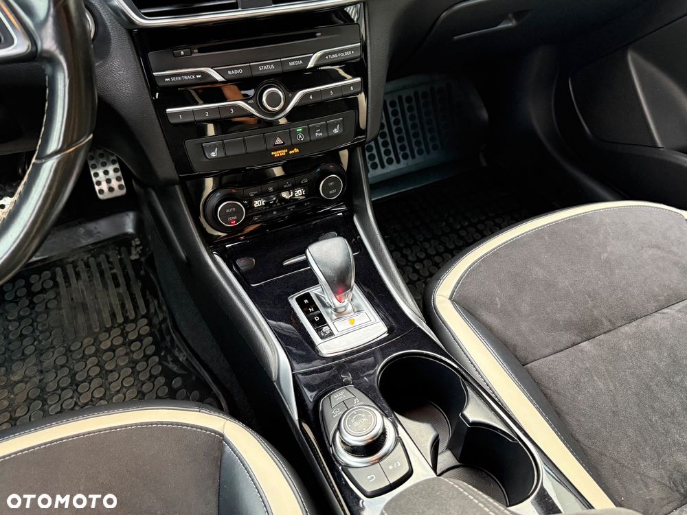 Infiniti Q30 2.2d Sport AWD 7DCT - 24