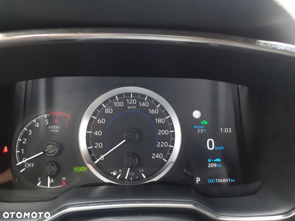 Toyota Corolla - 10