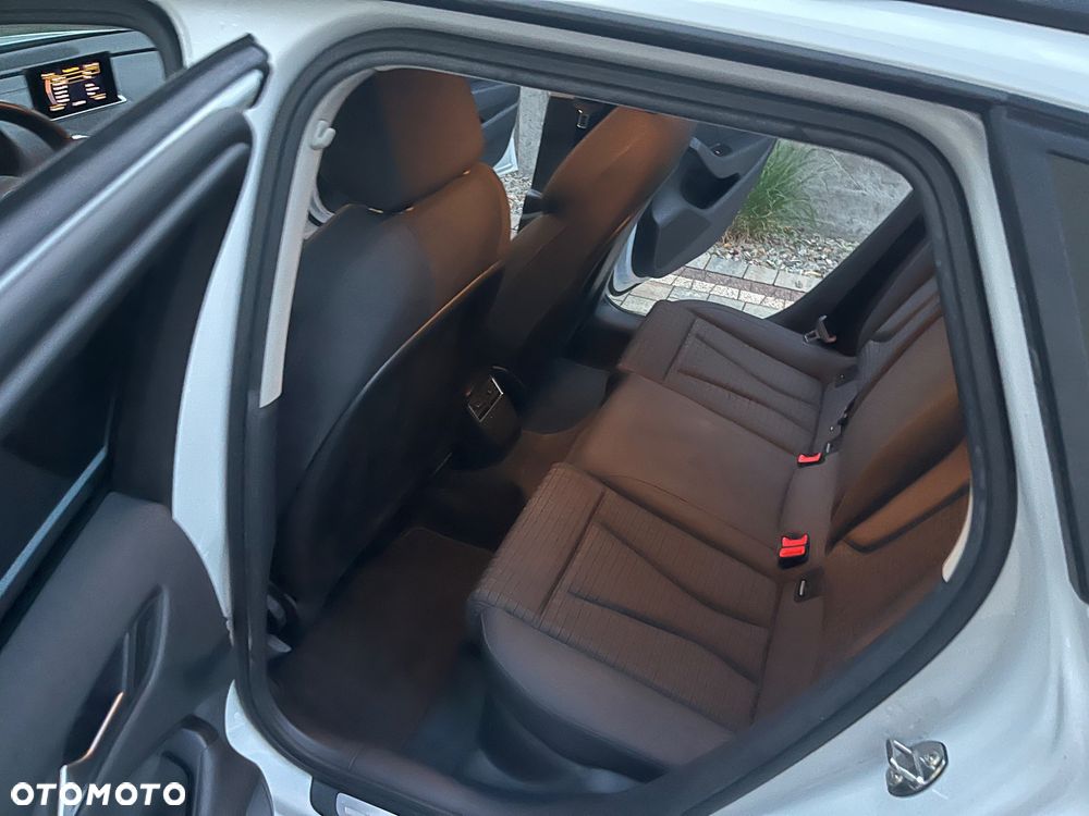 Audi A3 Sportback 2.0 TDI Ambiente - 17