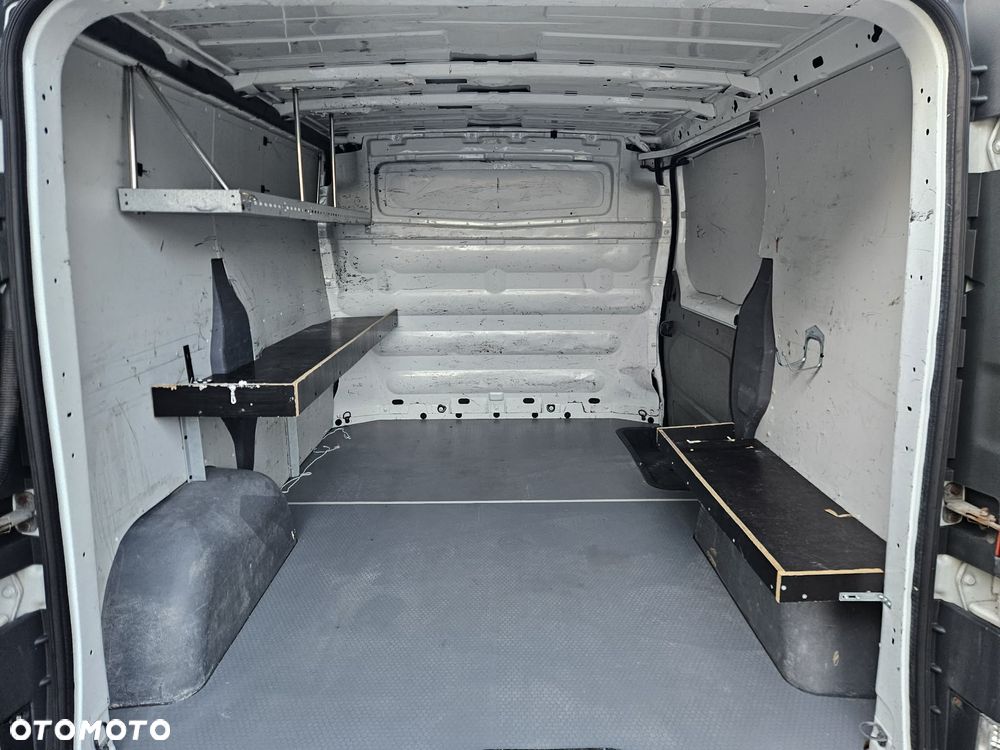 Renault Trafic - 15