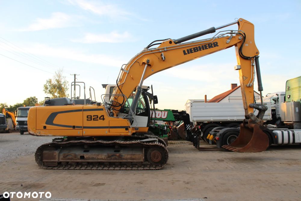 Liebherr R 924 LC z Niemiec - 7