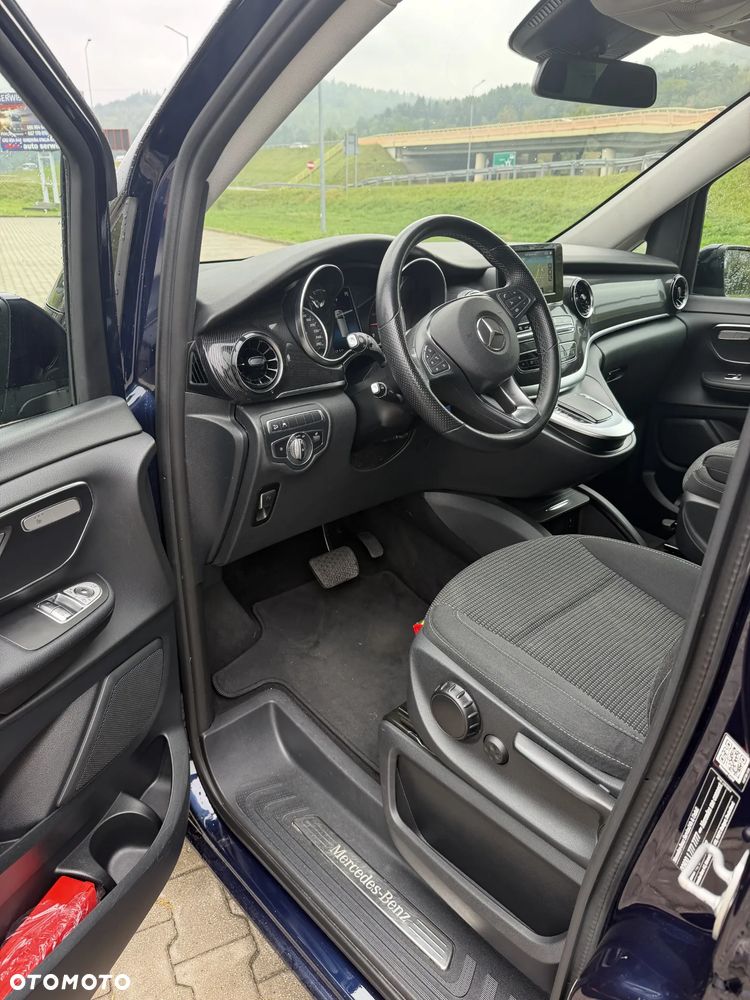 Mercedes-Benz Klasa V 220 d 4-Matic 9G-Tronic - 12