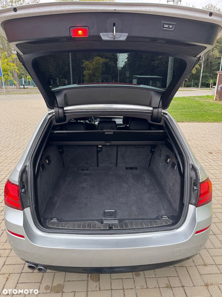 BMW Seria 5 530d xDrive - 8