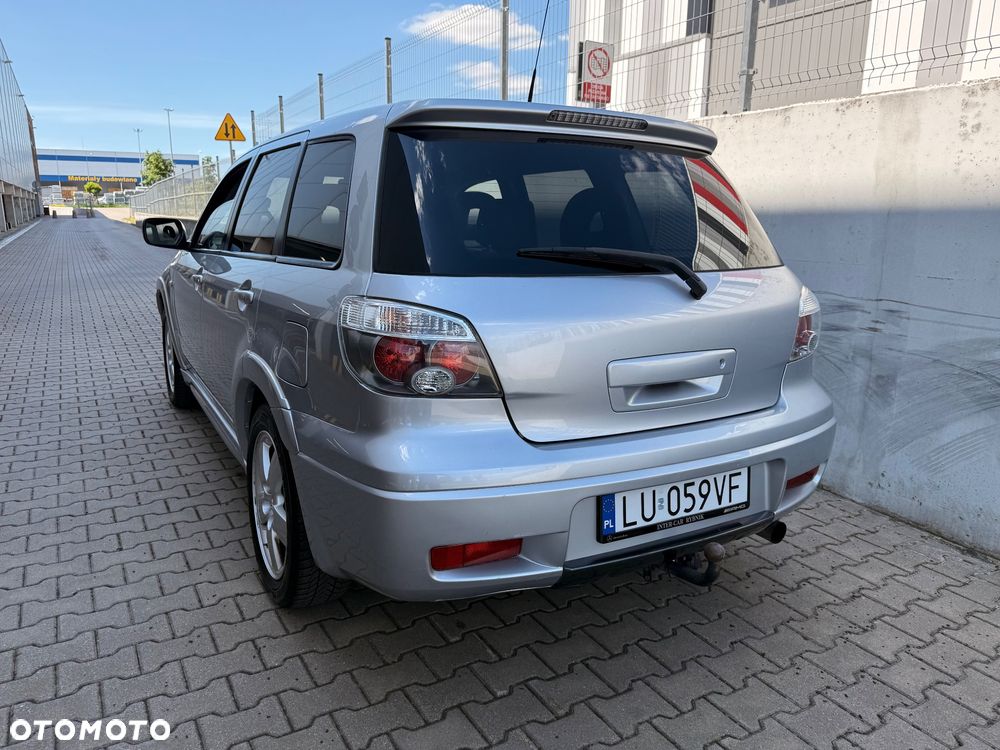 Mitsubishi Outlander 2.0 Turbo - 7