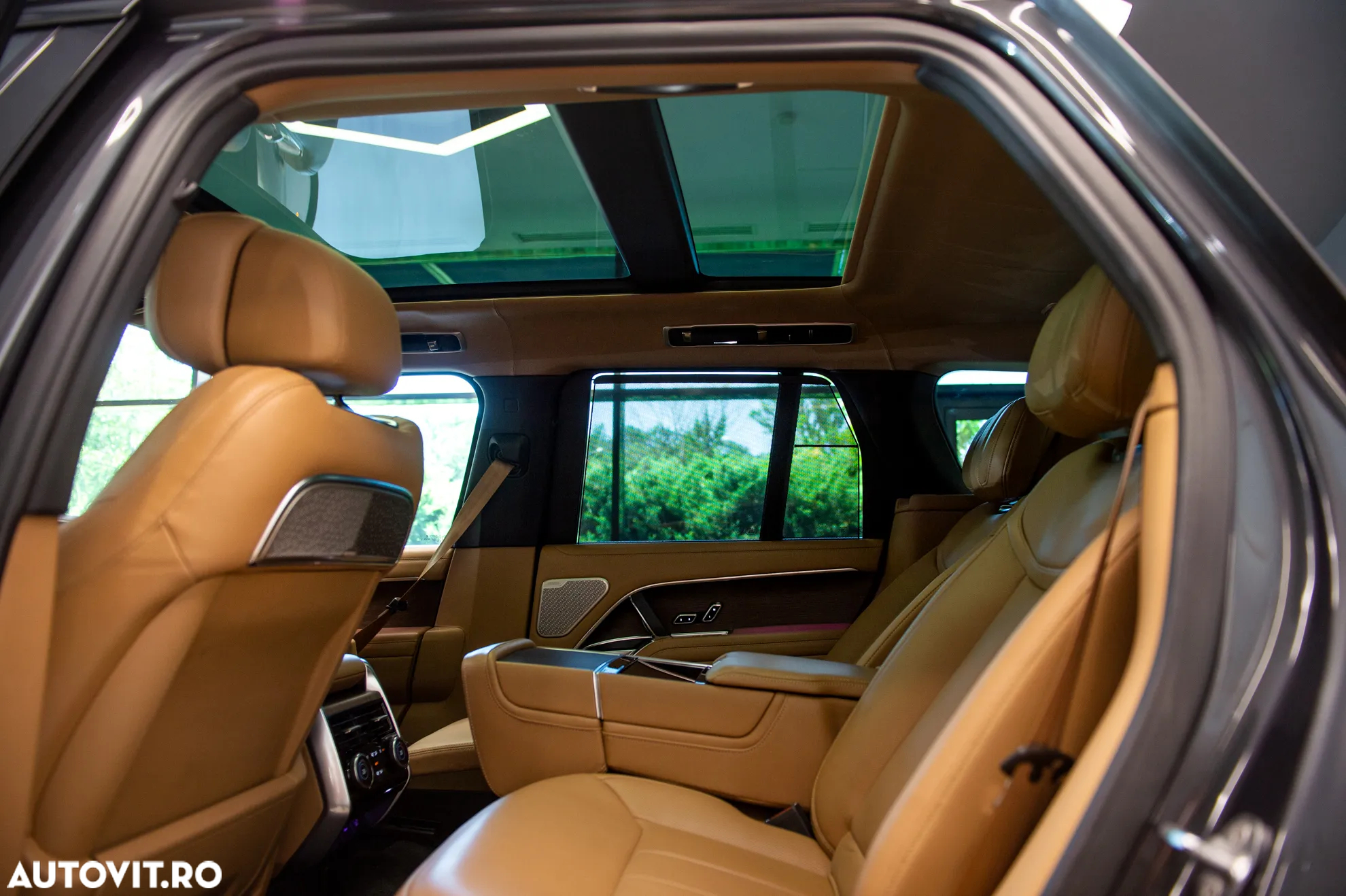 Land Rover Range Rover - 25