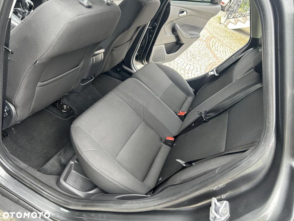Ford Focus - 30