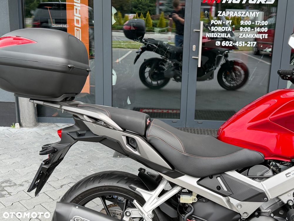 Honda VFR - 10