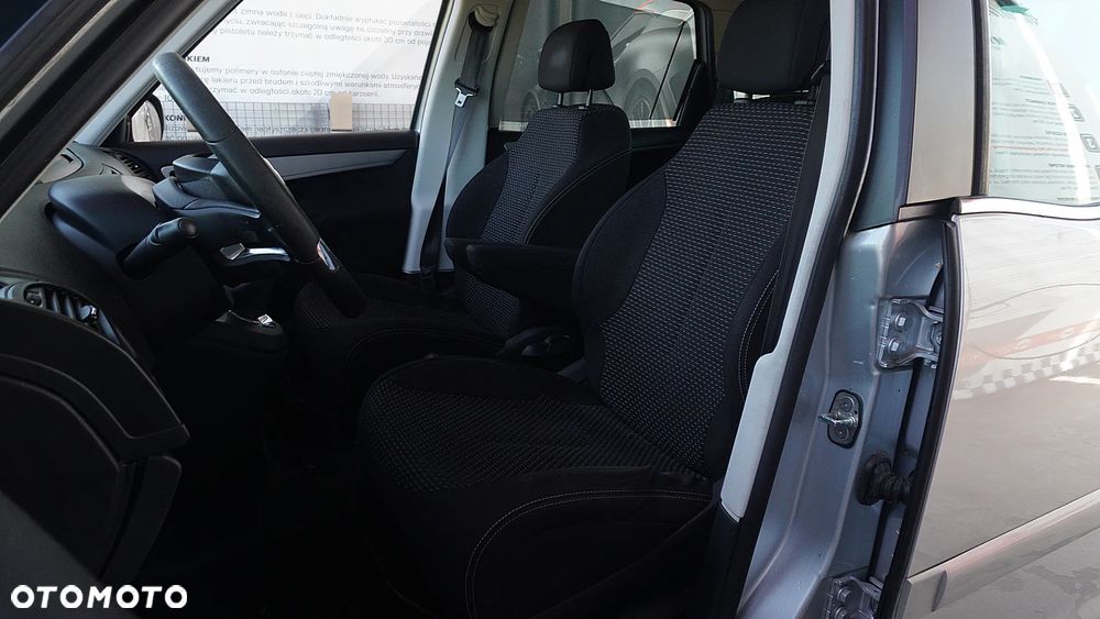 Citroën C4 Picasso - 24