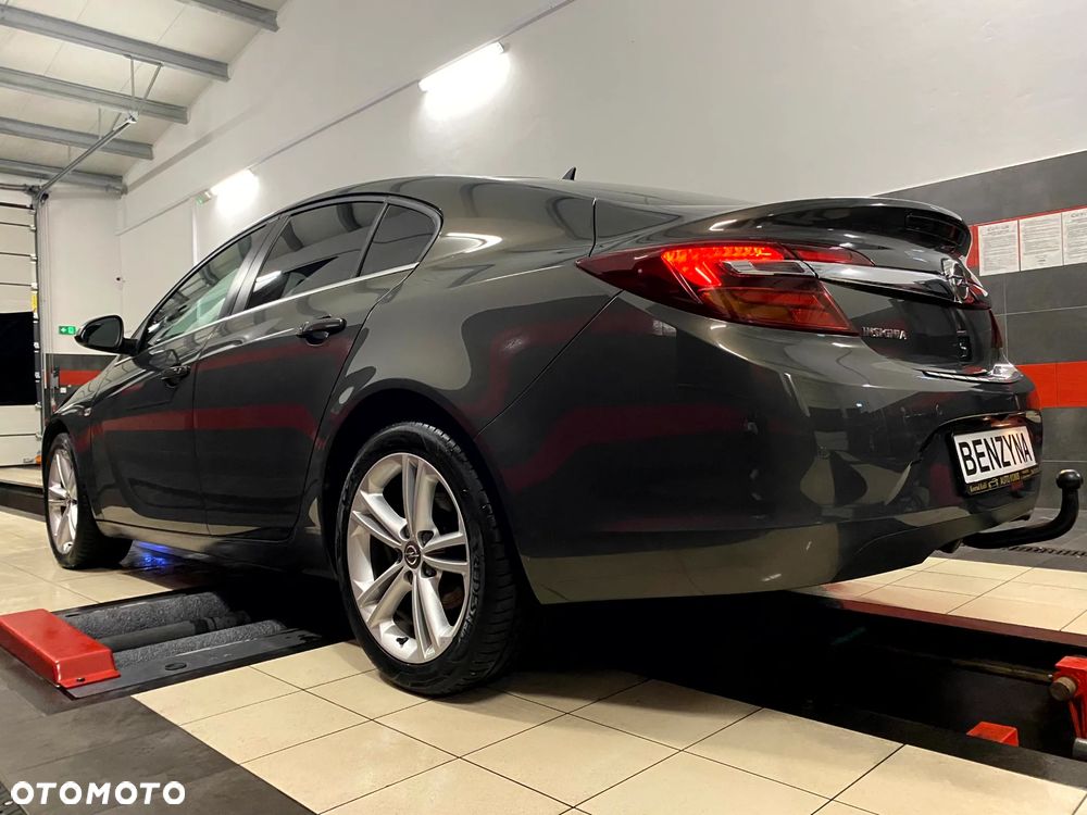Opel Insignia 1.4 T Cosmo S&S - 13