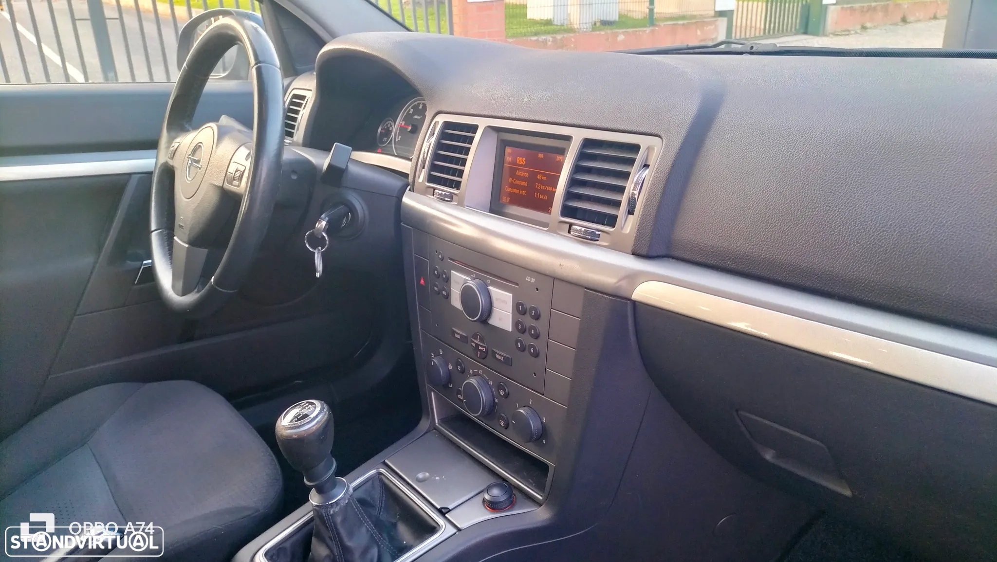 Opel Vectra Caravan 1.9 CDTi Executive - 15