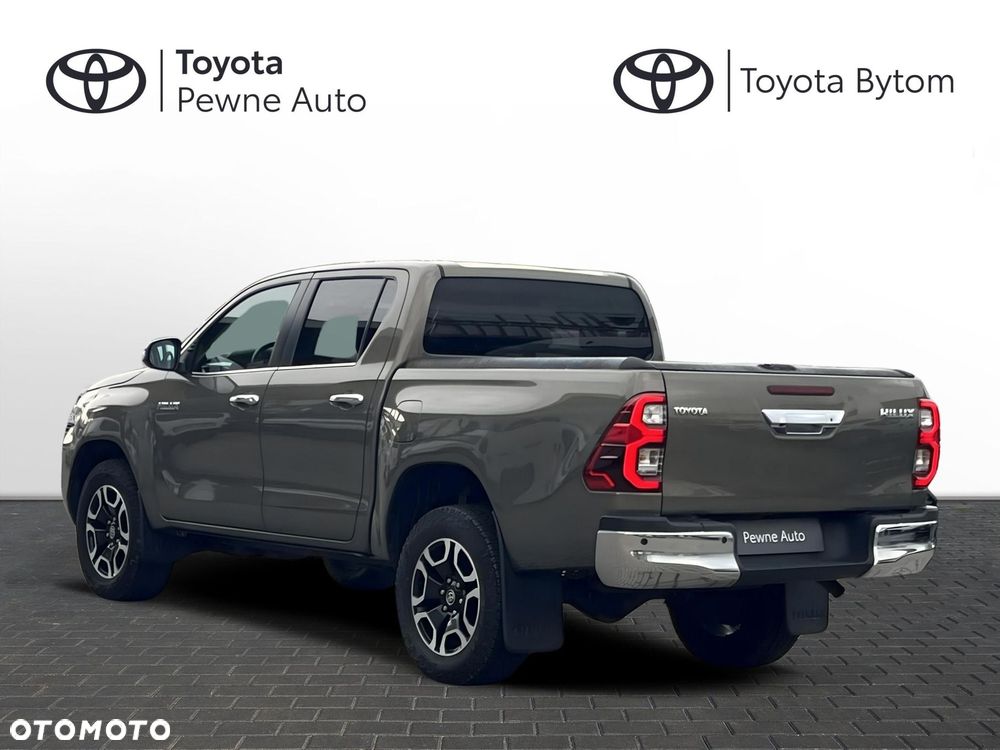 Toyota Hilux 2.8 D-4D Double Cab SR5 4x4 - 16