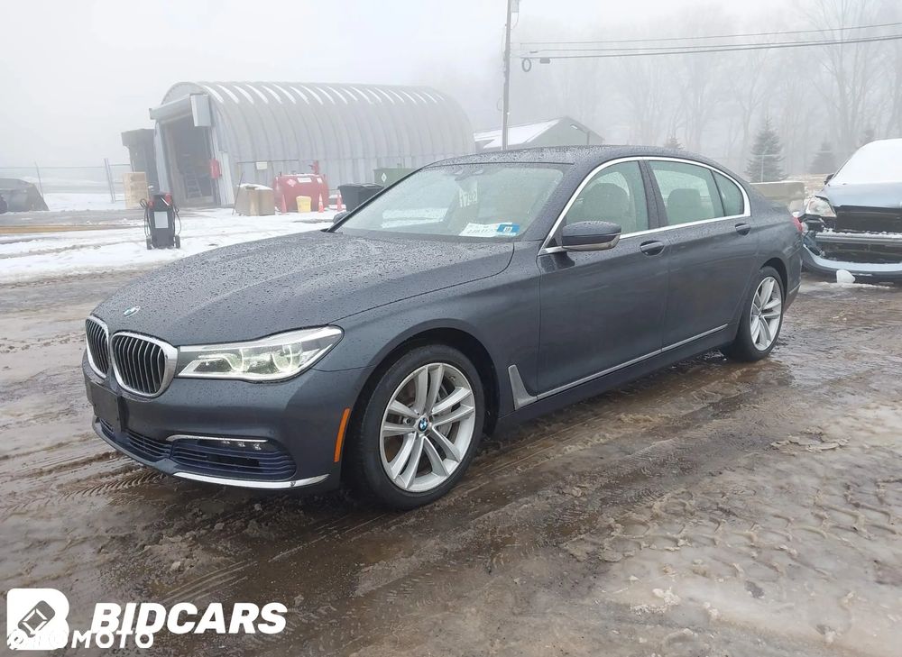 BMW Seria 7 750Li Edition Exclusive - 23
