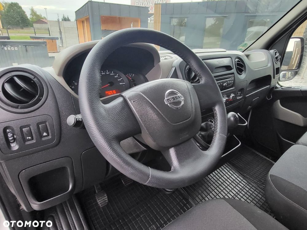 Nissan NV400 - 17