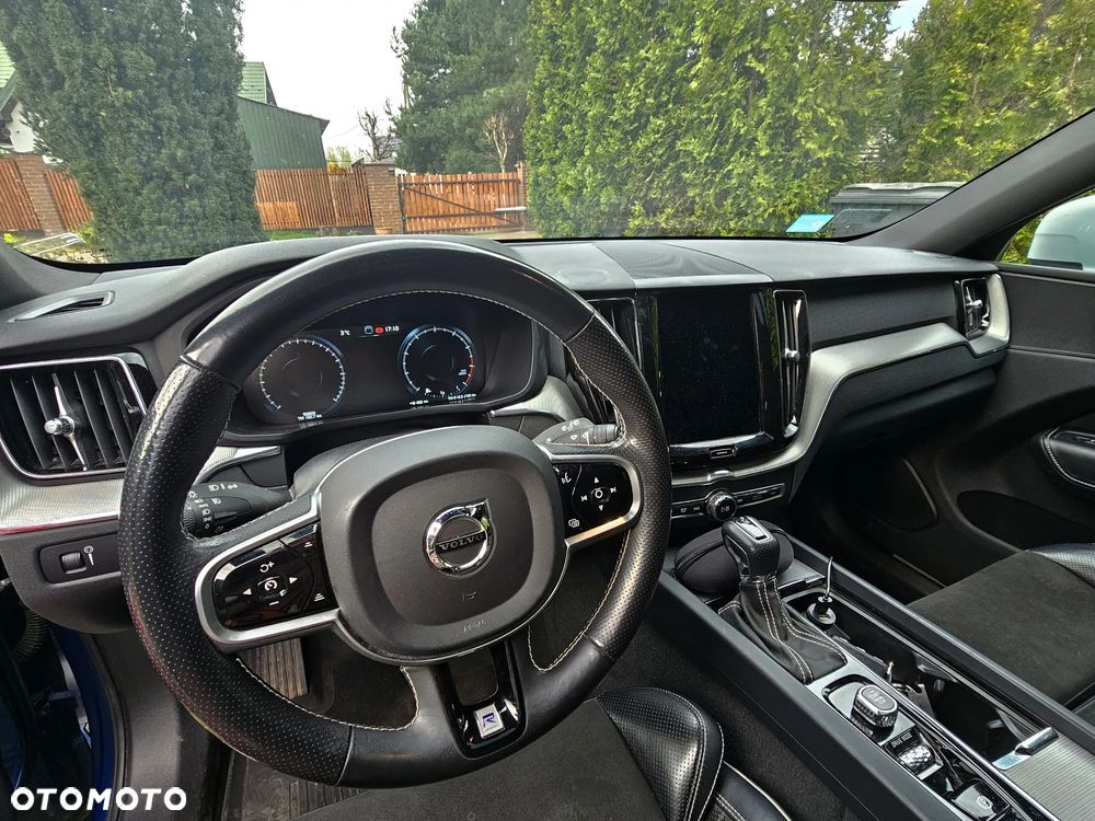 Volvo XC 60 T5 AWD R-Design - 16
