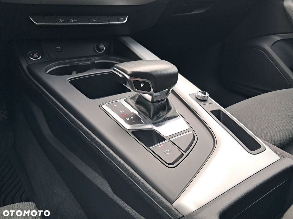 Audi A4 Limousine - 16