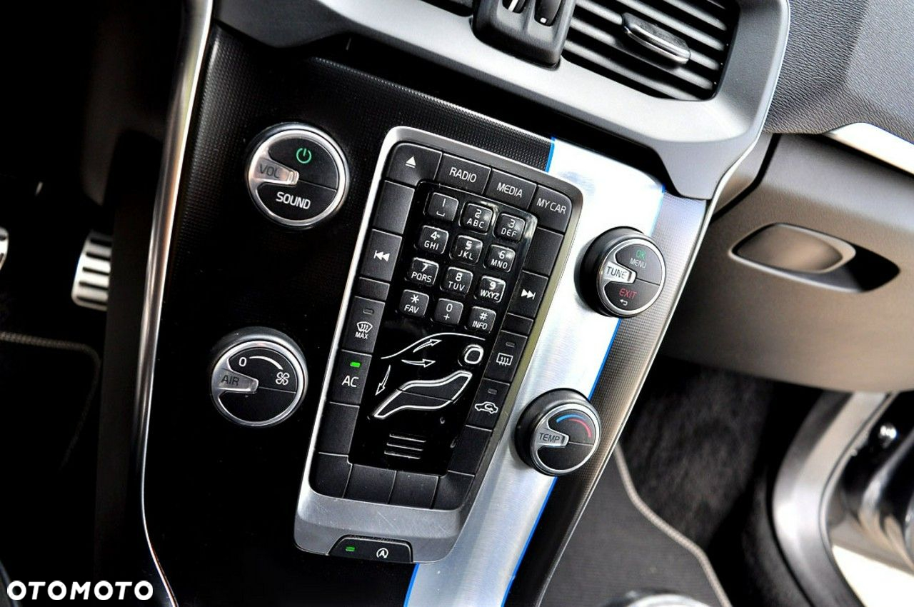 Volvo V40 D2 R-Design Momentum - 21