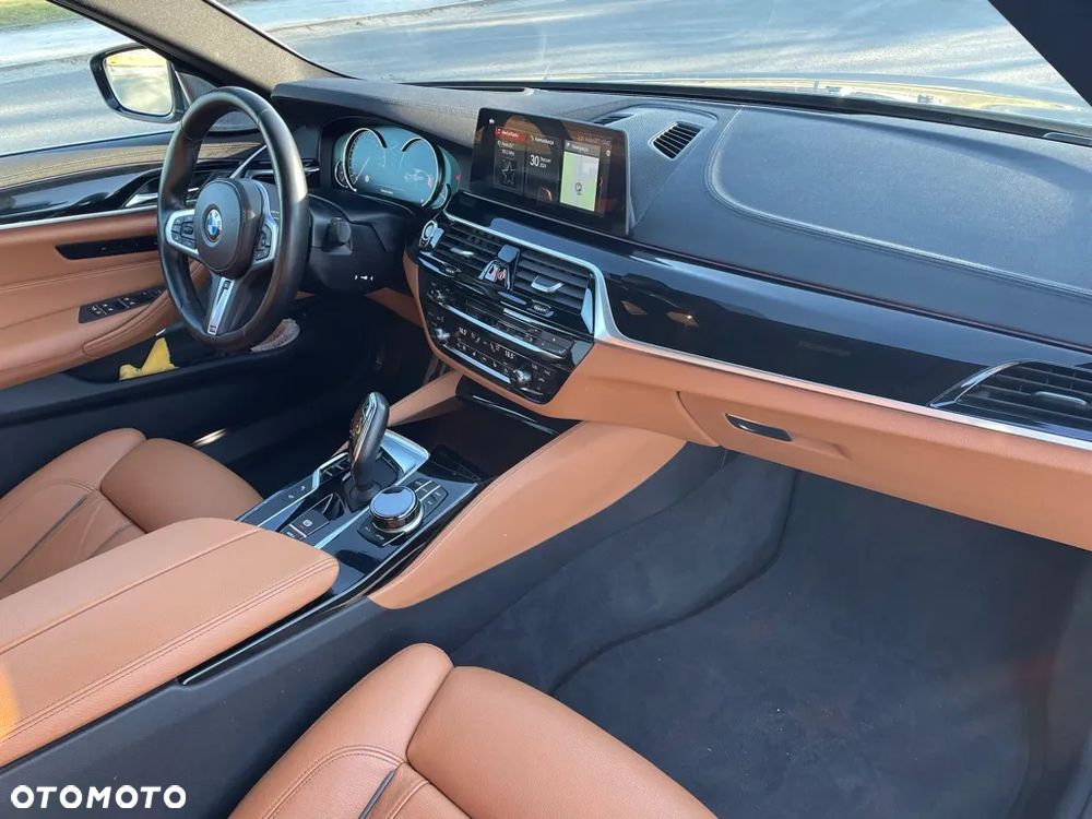 BMW Seria 5 520d M Sport Edition - 36