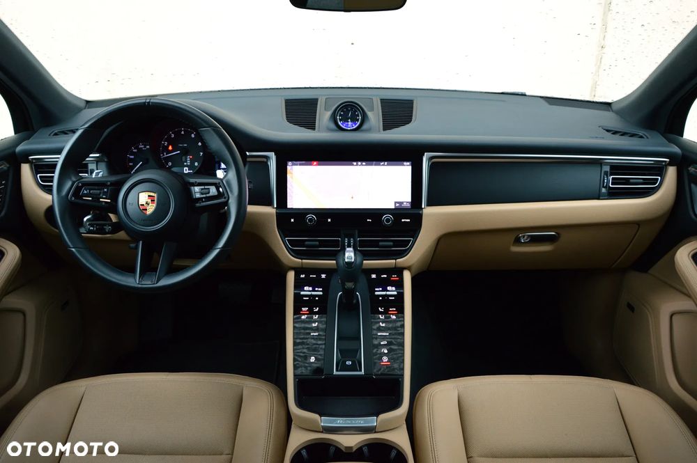 Porsche Macan Standard - 4