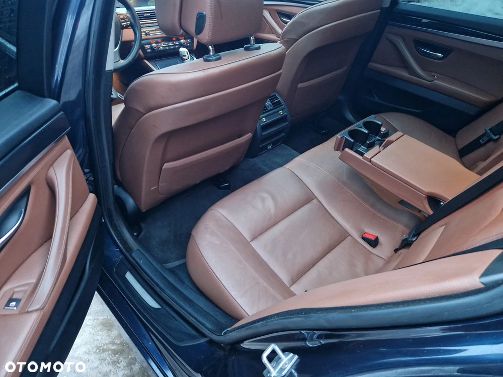 BMW Seria 5 520d Modern Line - 18