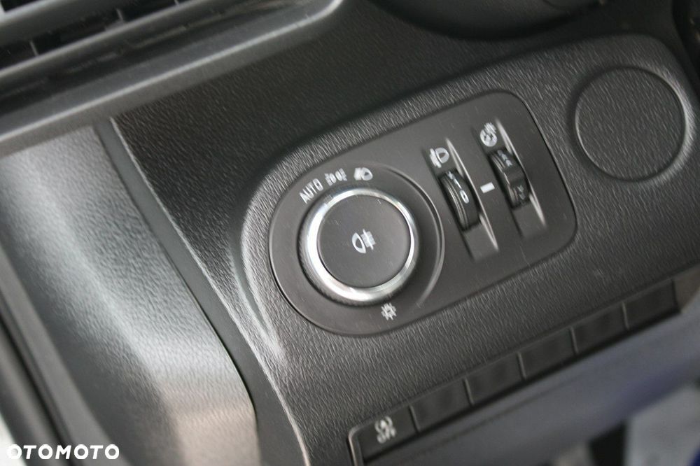 Opel Combo - 16