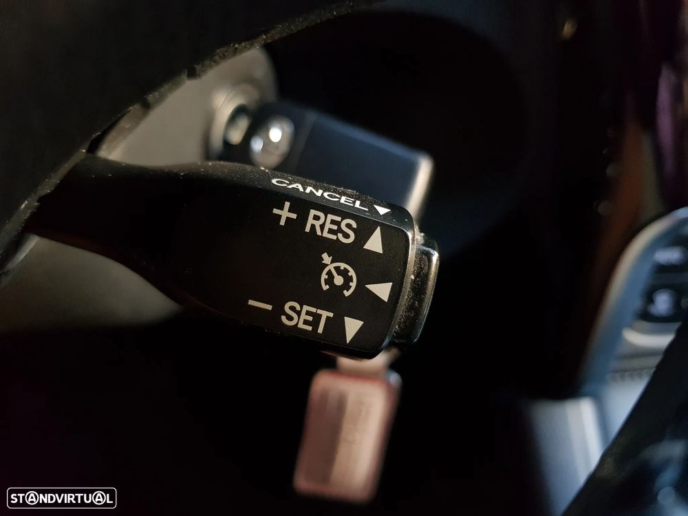 Toyota Auris Touring Sports 1.4 D-4D C.+P.Techo+P.Sport - 43