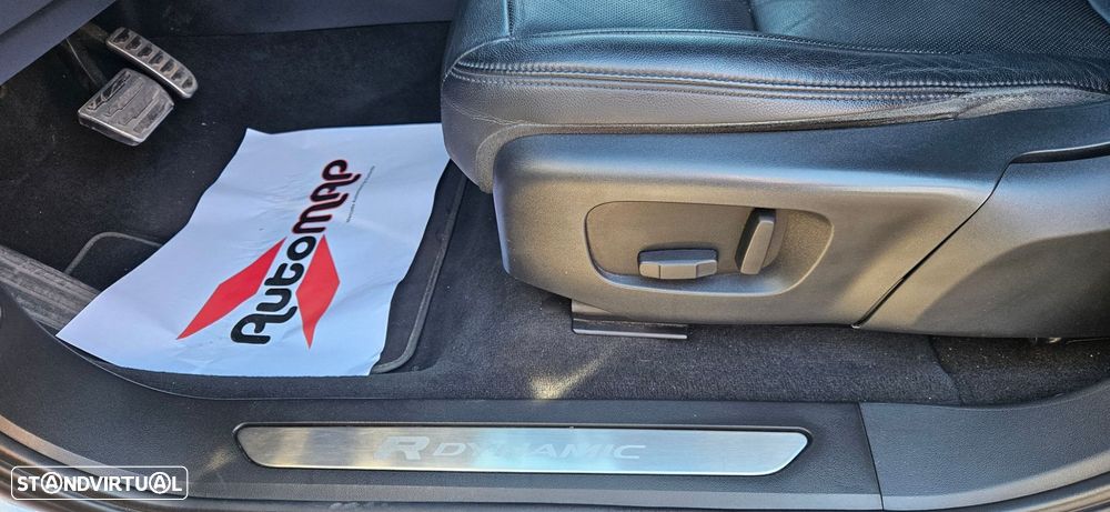 Land Rover Range Rover Evoque 2.0 D150 AWD R-Dynamic S Auto - 23