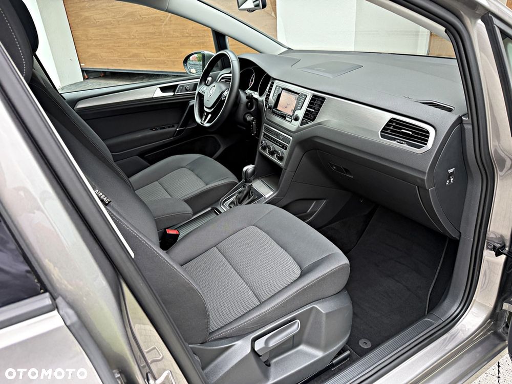 Volkswagen Golf 1.4 TSI BMT Comfortline DSG - 23