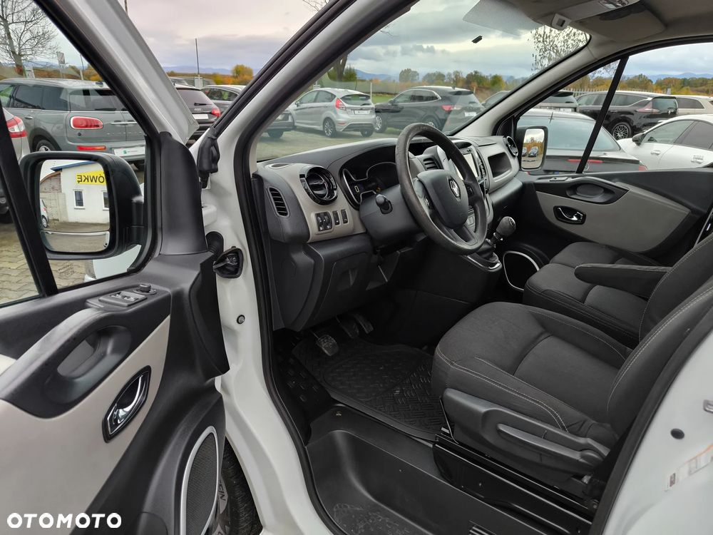 Renault Trafic - 15