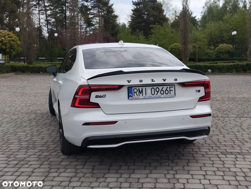 Volvo S60 T8 Recharge AWD Plus Dark - 12