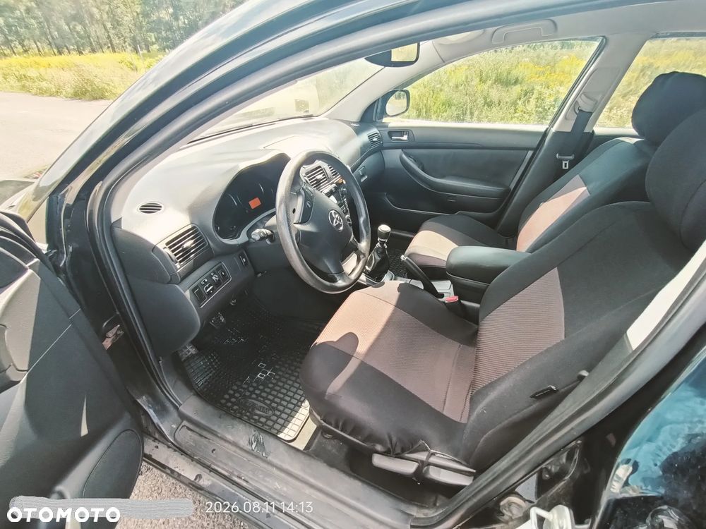 Toyota Avensis 2.0 D-4D Sol - 9