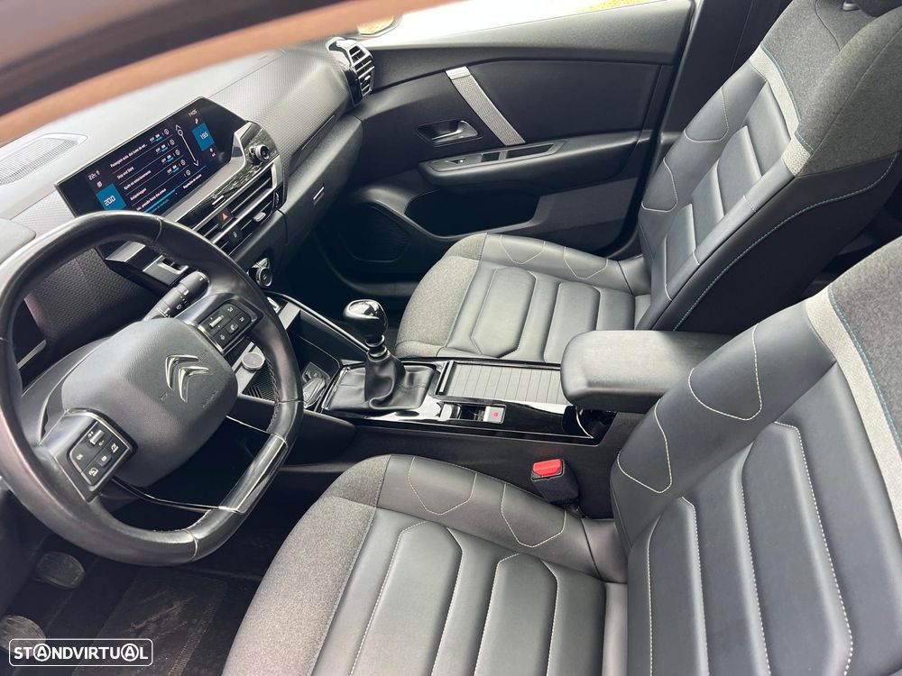 Citroën C4 1.2 PureTech Shine - 25