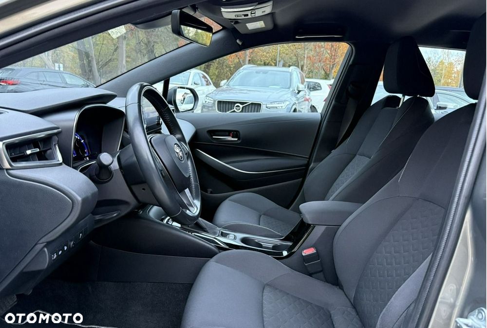 Toyota Corolla - 10