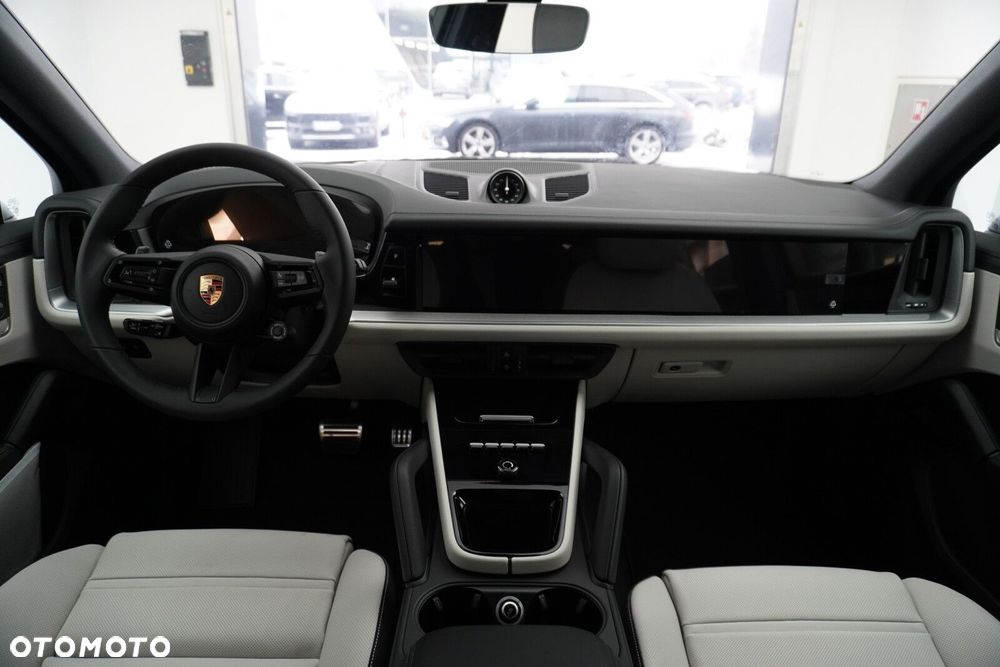 Porsche Cayenne S - 33