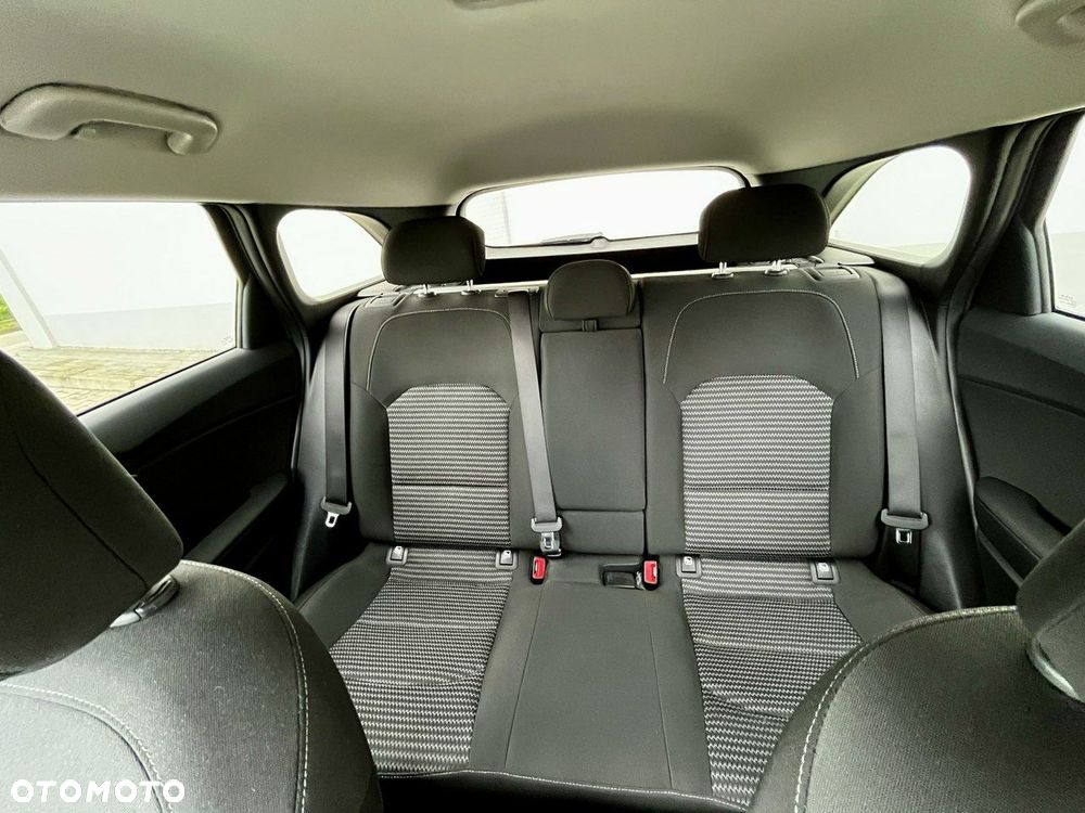 Kia Ceed 1.5 T-GDI M DCT - 16