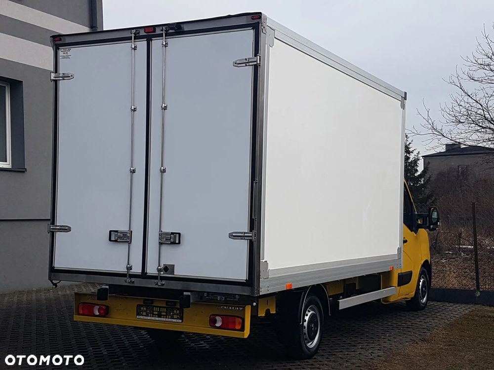 Renault MASTER KONTENER 8EP 4,22x2,23x2,23 KLIMA KRAJOWY MANUAL 6-BIEGÓW - 29