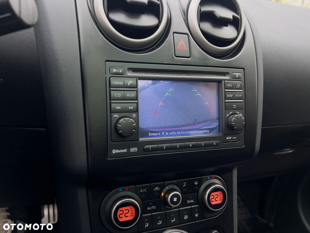 Nissan Qashqai 2.0 dCi DPF tekna - 8