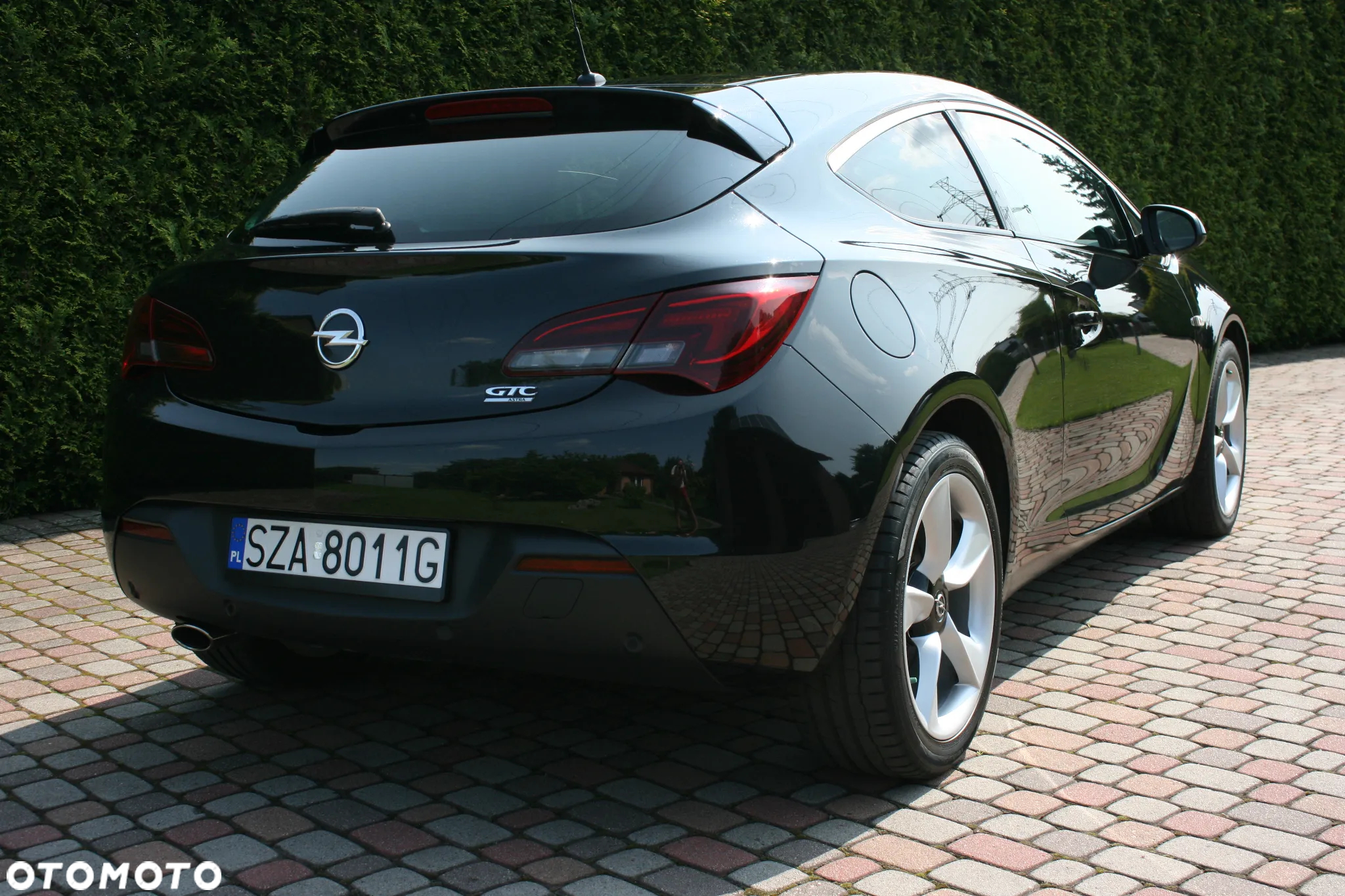 Opel Astra IV GTC 1.4 T Sport - 12