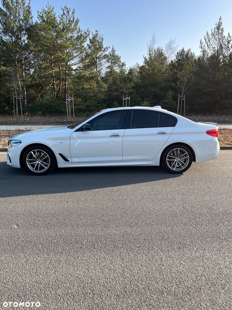 BMW Seria 5 520d M Sport - 4