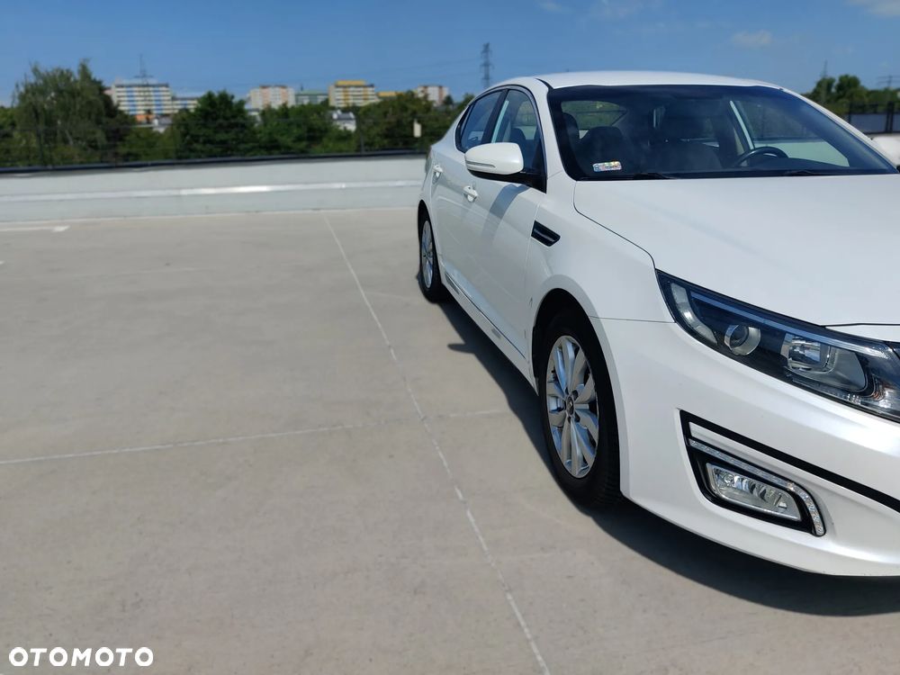 Kia Optima - 16