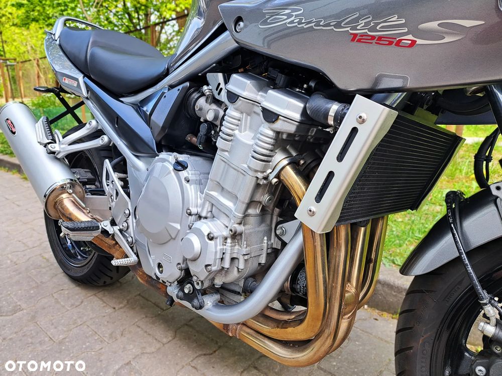 Suzuki Bandit - 12