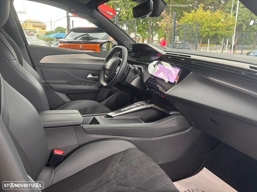 Peugeot 308 1.6 Hybrid GT Pack e-EAT8 - 38