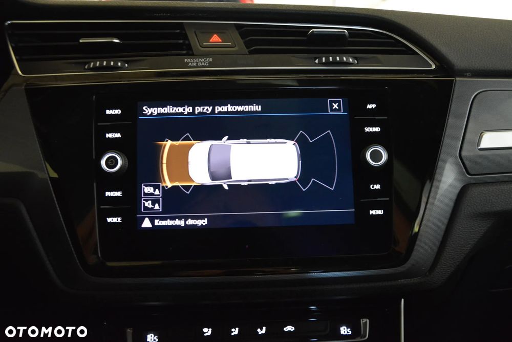 Volkswagen Touran - 30