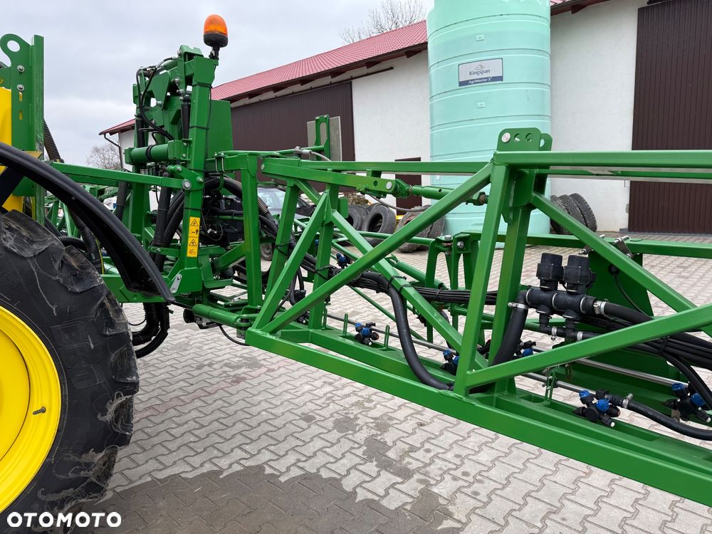 John Deere M740i - 11