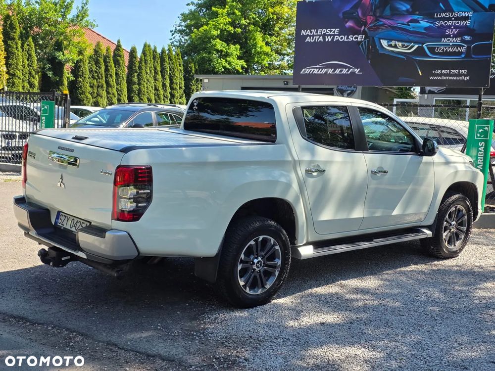 Mitsubishi L200 2.2 d DC Intense - 11