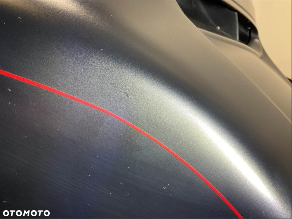 Harley-Davidson Touring Street Glide - 11