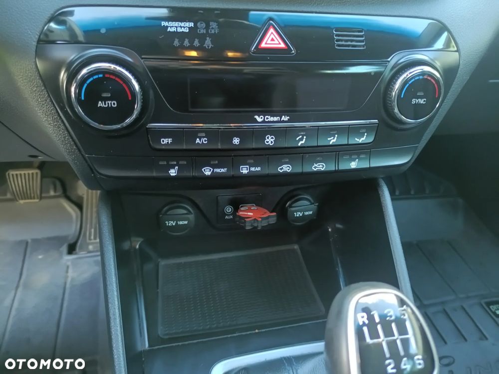 Hyundai Tucson blue 1.7 CRDi 2WD Style - 13